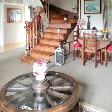 Maison Confortable A Avec Piscine Privee Feriehus