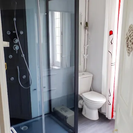 Prázdninový dům Maison Confortable A Avec Piscine Privee