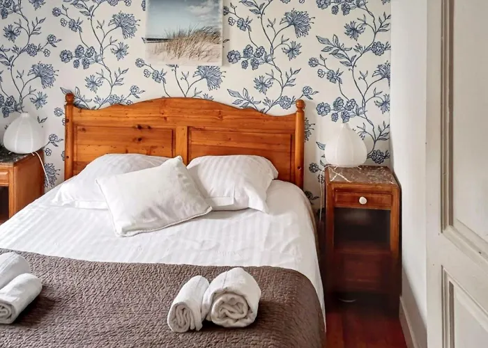 Maison Confortable A Avec Piscine Privee Saint-Germain-du-Pert