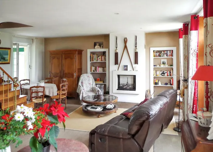 Maison Confortable A Avec Piscine Privee